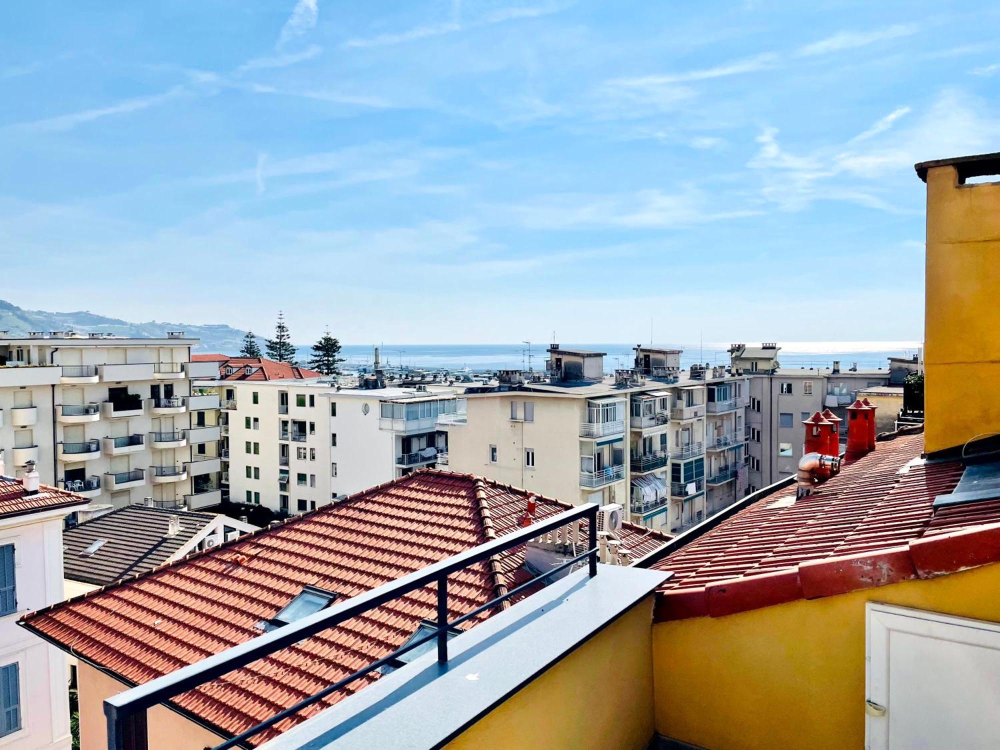 Centro Immobiliare Flagships Apartments Sanremo Ngoại thất bức ảnh